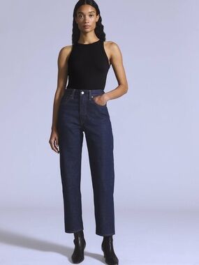 Levi’s Blue Tab Column Jeans Brand New with Tags
Color : Moj Rinse - Dark Wash